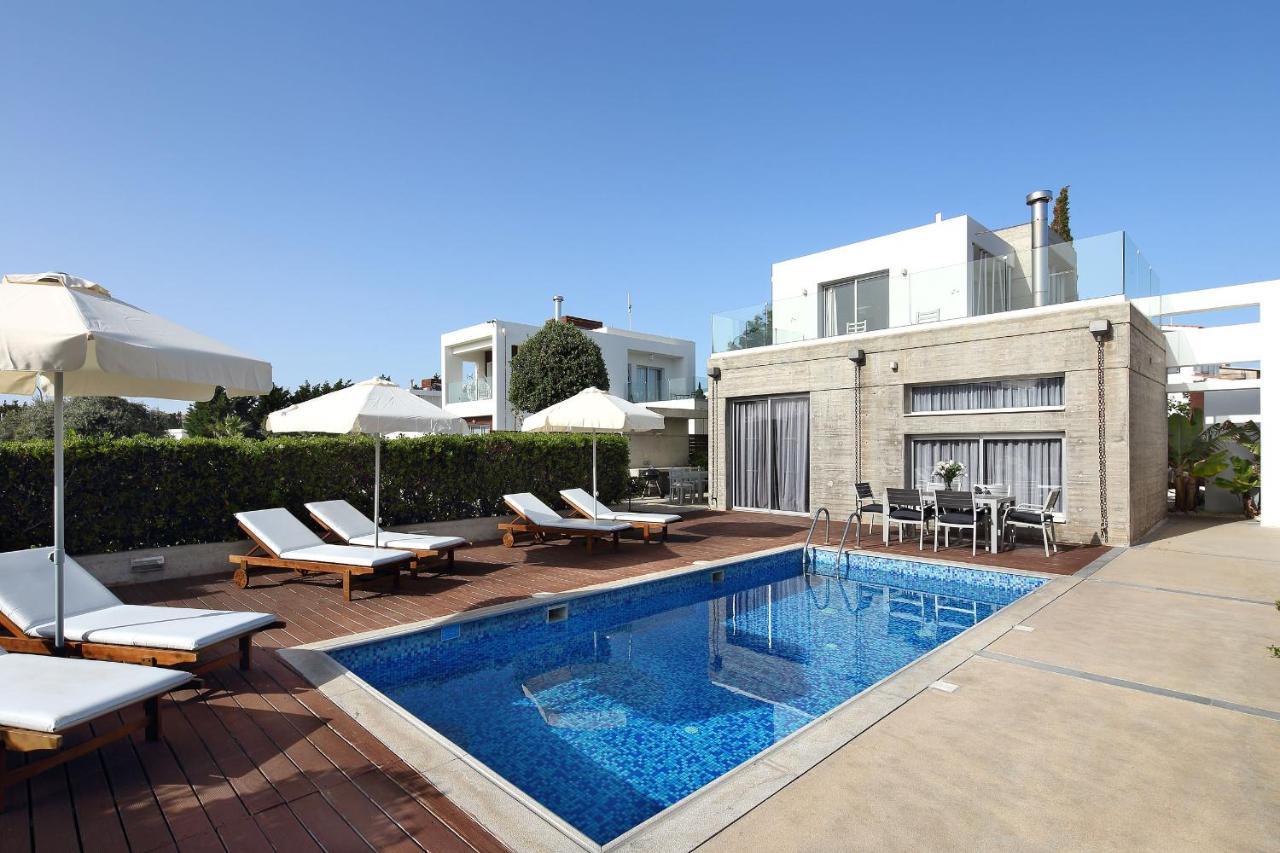 Paradise Cove Luxurious Beach Villas Paphos Exterior photo