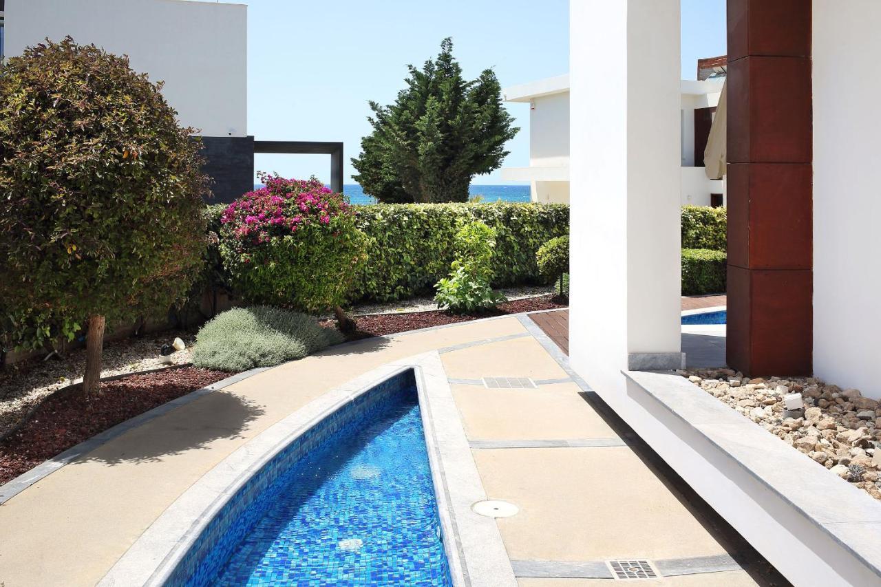 Paradise Cove Luxurious Beach Villas Paphos Exterior photo