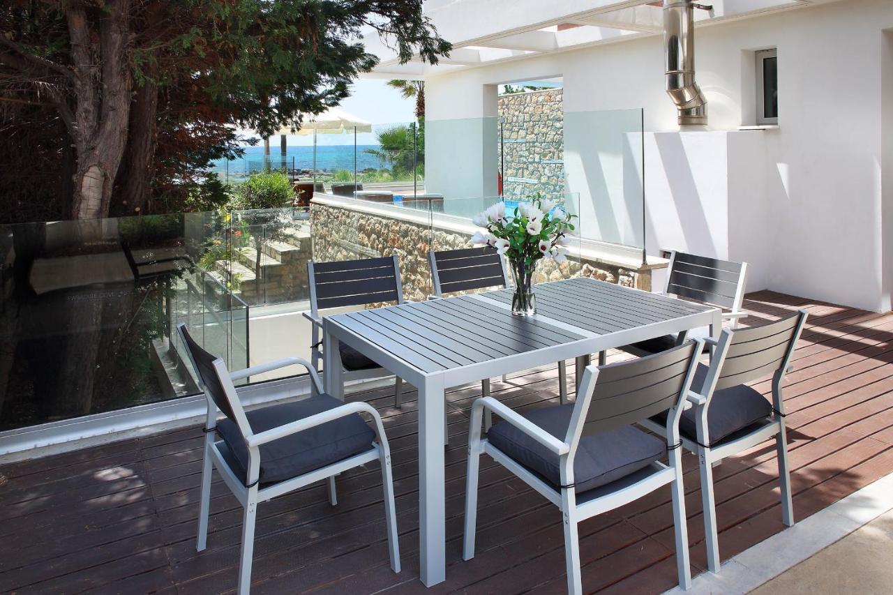 Paradise Cove Luxurious Beach Villas Paphos Exterior photo