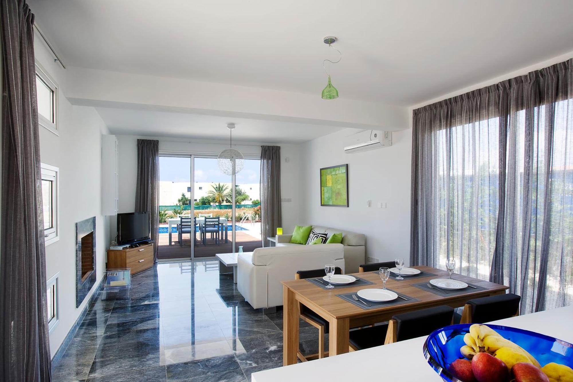 Paradise Cove Luxurious Beach Villas Paphos Exterior photo