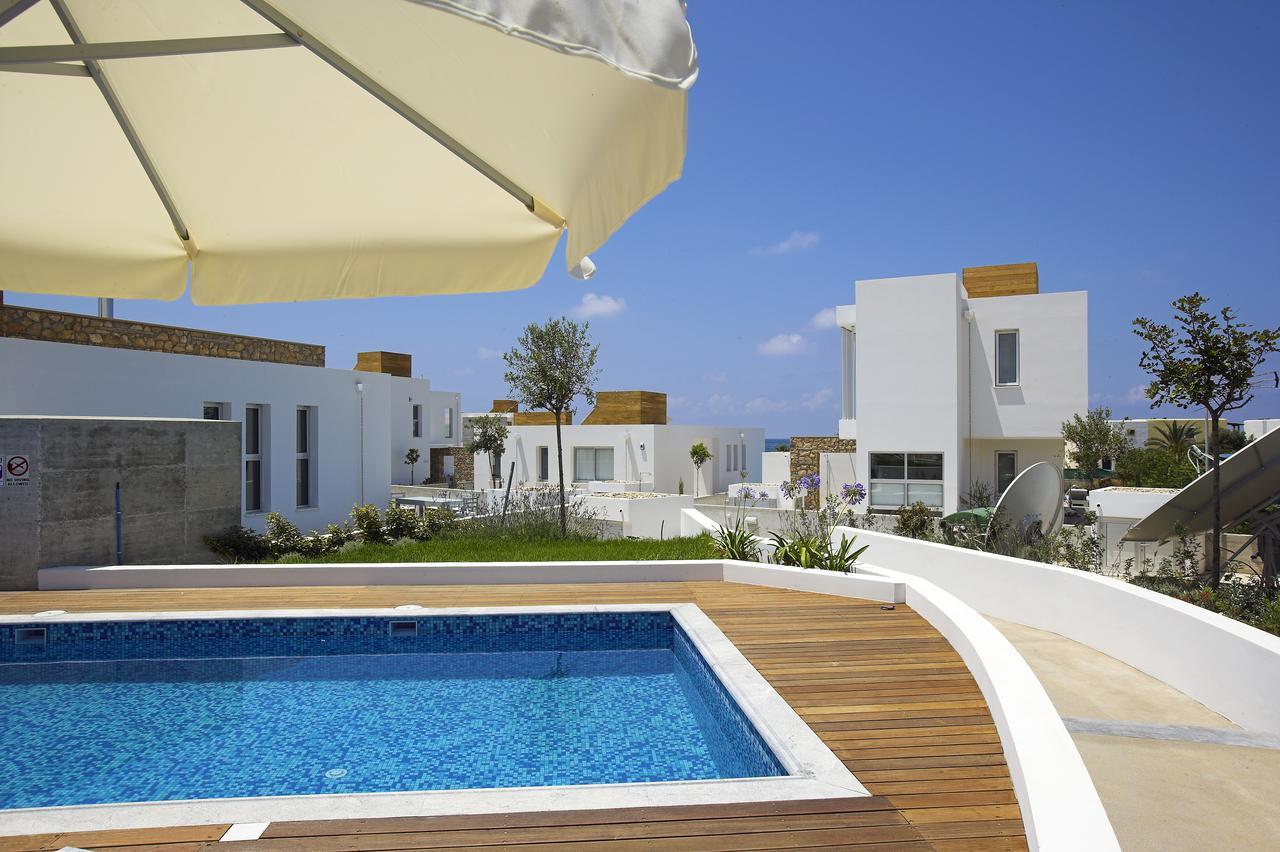 Paradise Cove Luxurious Beach Villas Paphos Exterior photo